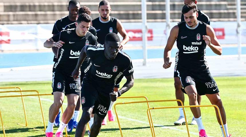 Kassoum Ouattara, Beşiktaş formasıyla ilk antrenmanına &ccedil;ıktı