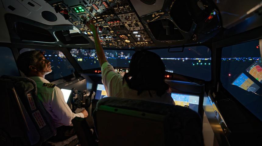 Herkes onu konuşuyor! Pilotun maaşını g&ouml;ren şaşkına d&ouml;nd&uuml;