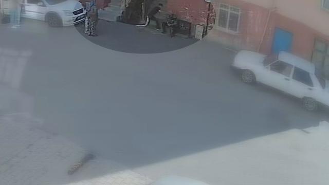 Cinayet anı kamerada! Kartal'daki dehşetin yeni görüntüleri