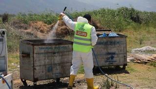Hatay B&uuml;y&uuml;kşehir Belediyesi il genelinde ila&ccedil;lama &ccedil;alışmalarına aralıksız devam ediyor