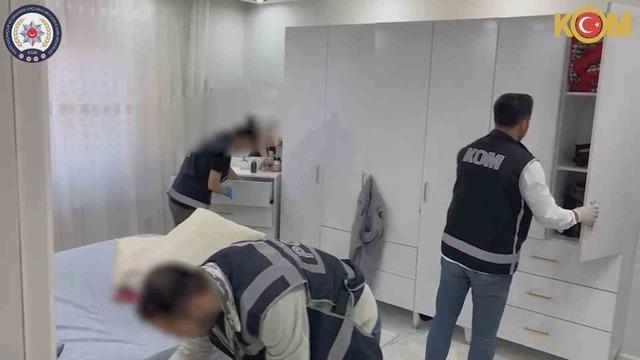 Motosikletle gelerek oto yıkamayı kurşunlayan çete üyelerinin maskesi düştü 4