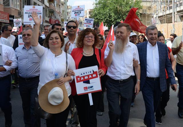 Mersin'de CHP'den 'İktidar Yürüyüşü'