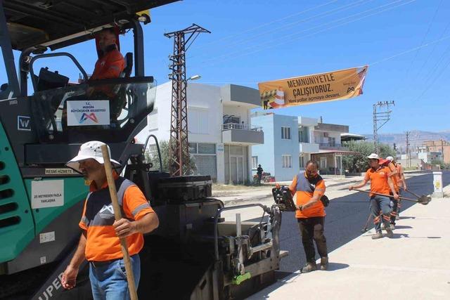 Mut’ta yağışın bozduğu yollar yenilendi 2