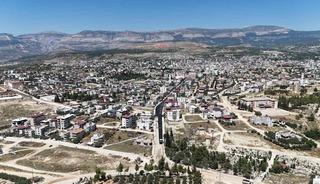 Mut&rsquo;ta yağışın bozduğu yollar yenilendi