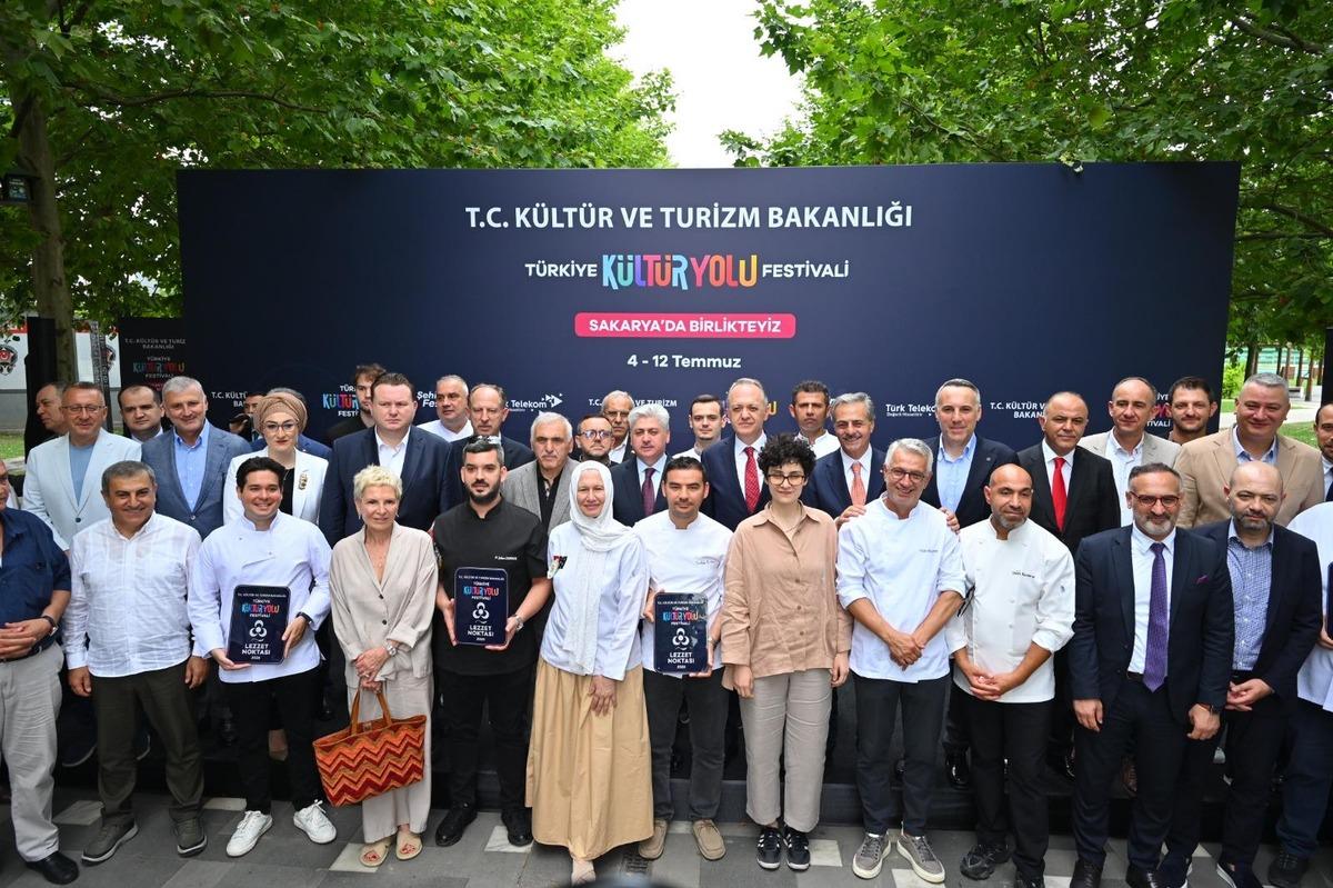Sakarya da K&uuml;lt&uuml;r ve Sanat yolculuğu başladı 5