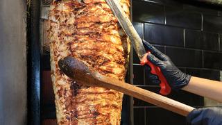 Döner krizi ülkeyi karıştırdı! İçinden kuzu eti hariç her şey çıktı