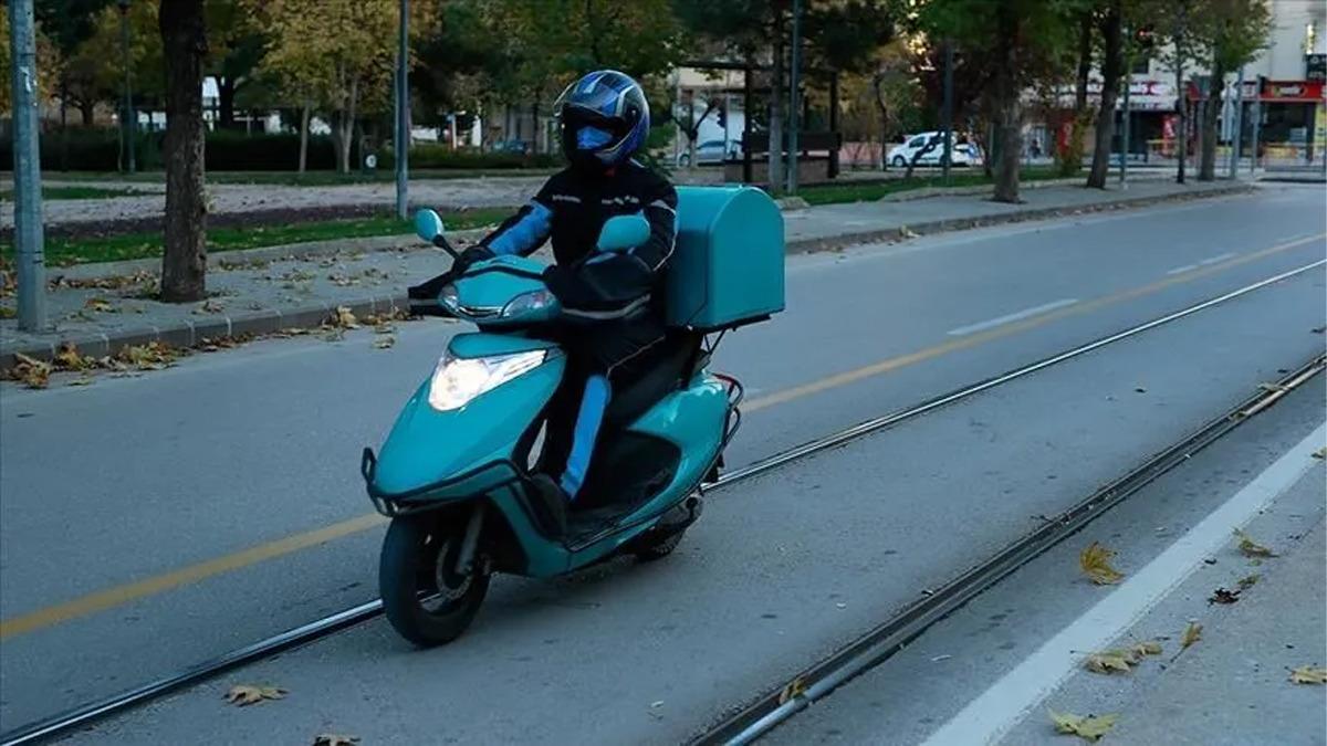 Skuter, motosiklet ve motokuryeleri trafiğe çıkması yasaklandı 1