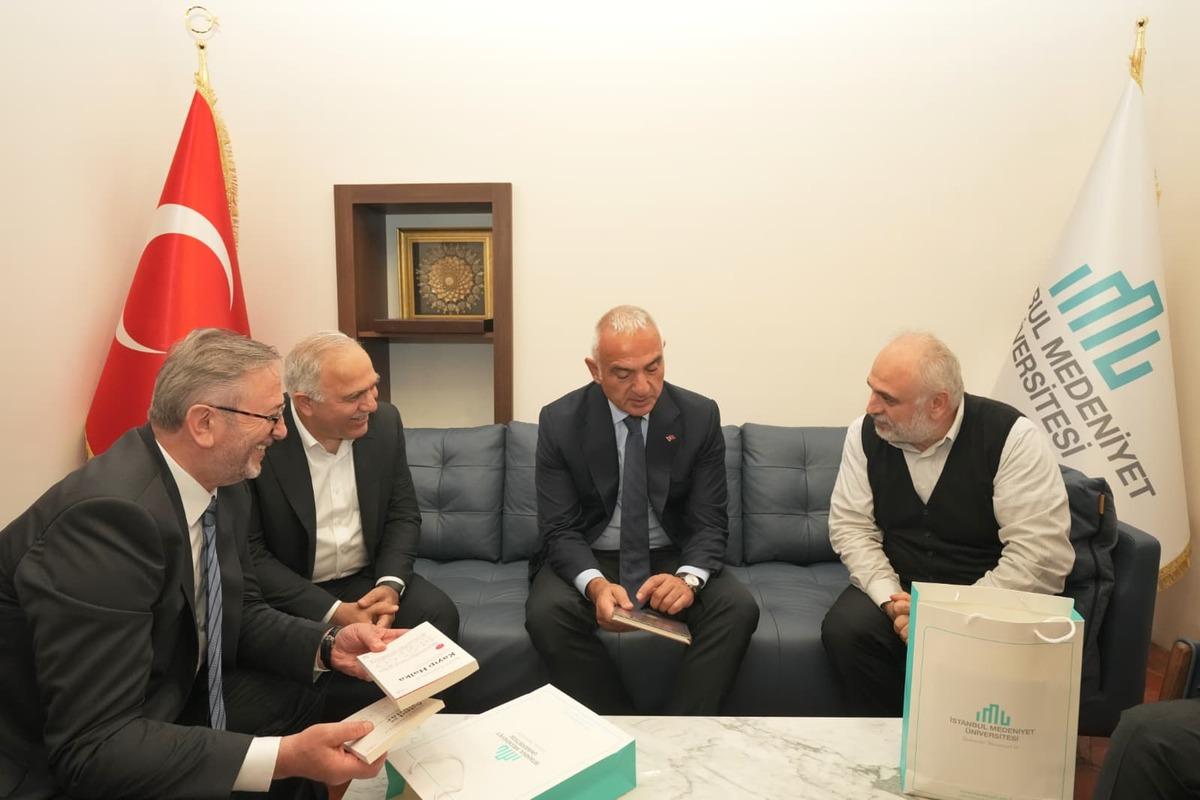 Bakan Ersoy dan Prof. Dr. İhsan Fazlıoğlu na ziyaret 4