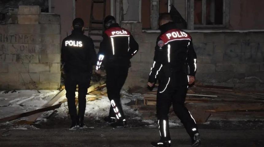 Erzincan&rsquo;da aranan 40 şahıs yakalandı