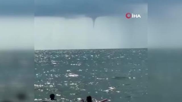 Karadeniz'de dev hortum! Vatandaşlar şaşkınlık yaşadı