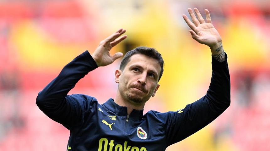 Fenerbah&ccedil;e'den Mert Hakan Yandaş kararı! T&uuml;rkiye'de bir ilk...