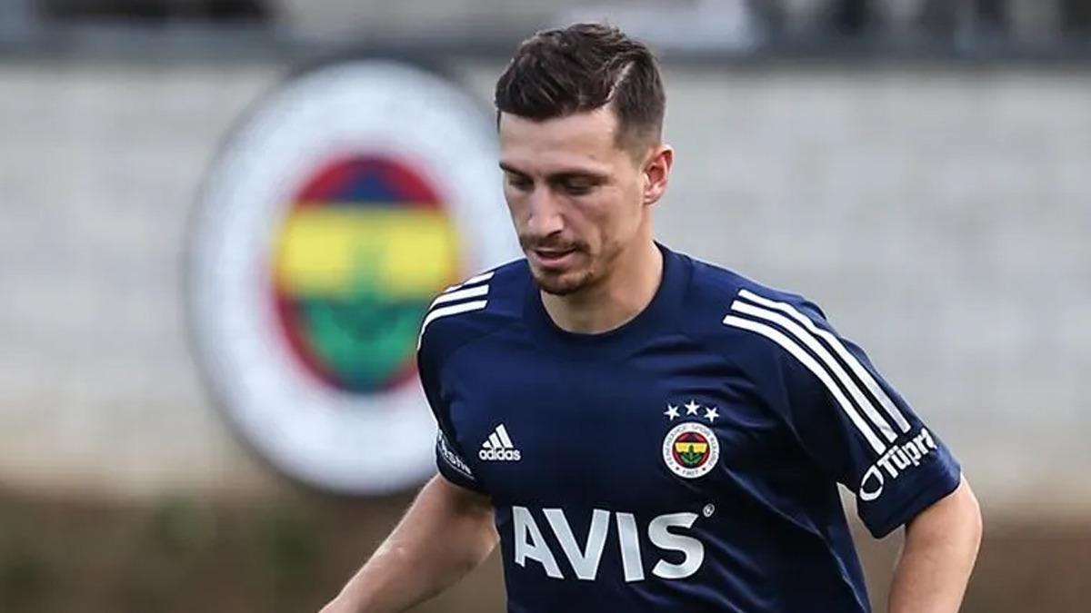 Fenerbahçe den Mert Hakan Yandaş kararı! Türkiye de bir ilk... 1