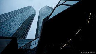 Deutsche Bank'a bir darbe de S&P'den