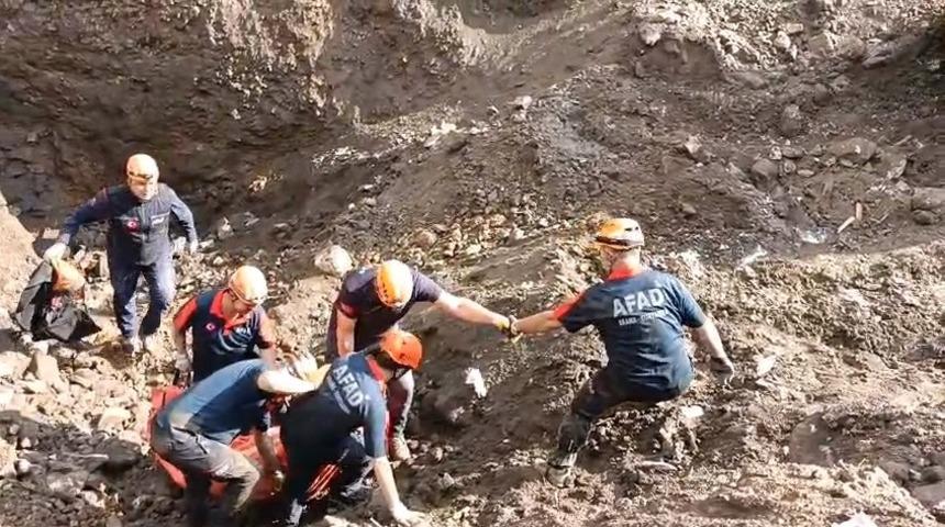 Eskişehir'deki define faciasında AFAD'ın zorlu operasyonu kamerada