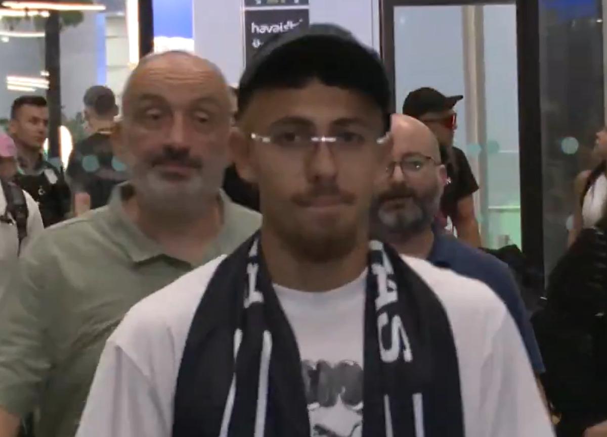Beşiktaş tan bir transfer daha! İlhan Fakılı İstanbul da 1