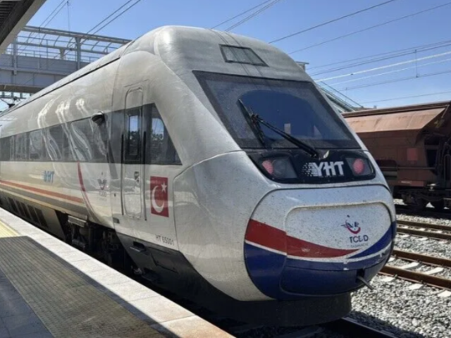 Hızlı tren ağı b&uuml;y&uuml;yor: Hedef 48 saatte t&uuml;m T&uuml;rkiye