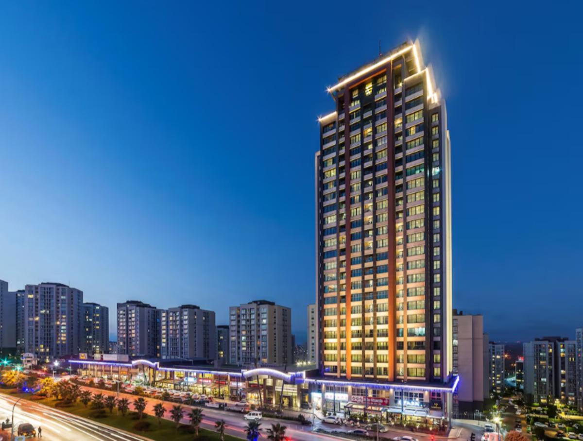 İstanbul’un ünlü dev oteli satışa çıkarıldı: Değeri dudak uçuklattı 2