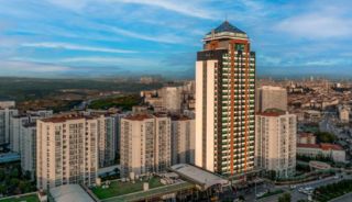 İstanbul&rsquo;daki &uuml;nl&uuml; dev otel satışta: Değeri dudak u&ccedil;uklattı