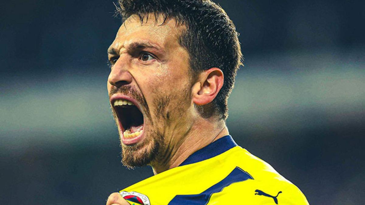 Fenerbahçe Mert Hakan Yandaş ı resmen açıkladı! Alacağı maaş şaşkına çevirdi 3
