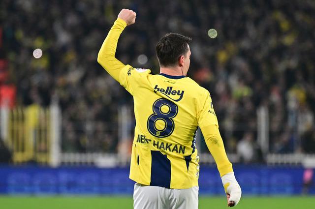 Fenerbahçe Mert Hakan Yandaş'ı resmen açıkladı! Alacağı maaş şaşkına çevirdi