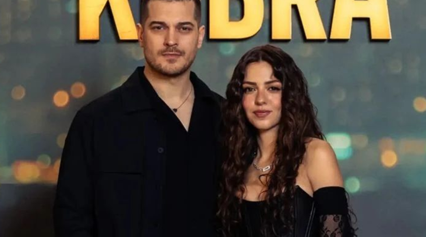  &Ccedil;ağatay Ulusoy ve Aslıhan Malbora d&uuml;ğ&uuml;nde! Aşk dolu kare