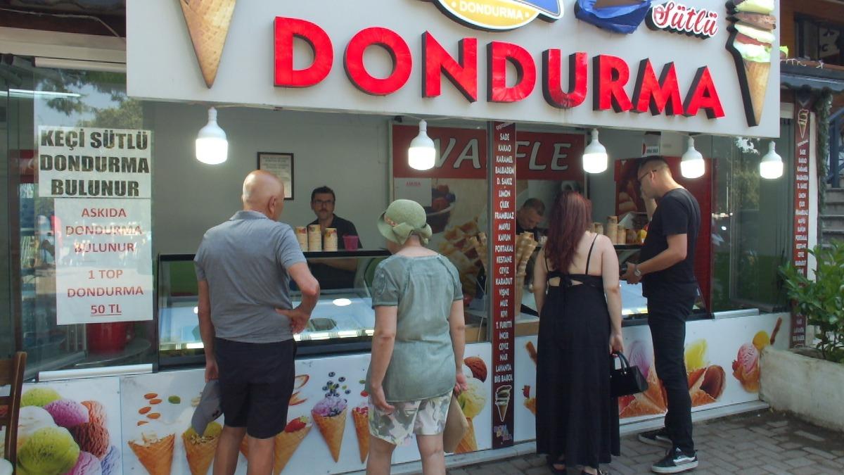 Üç yıl önce başladı, her yaz büyüyor: Bu sene de ücretsiz dağıtacak 1