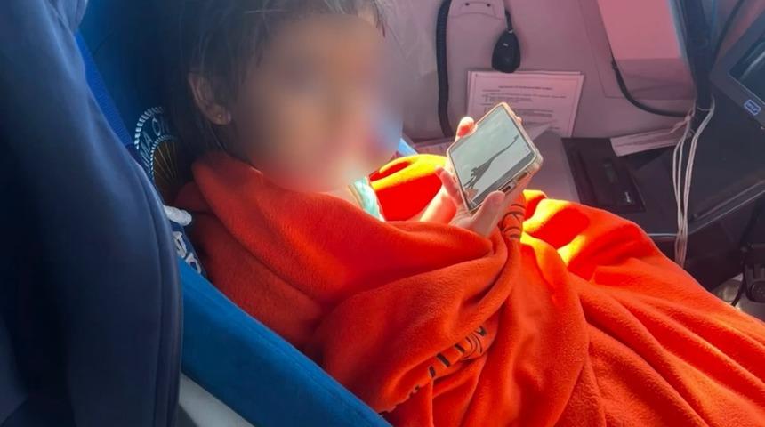 Aydın&rsquo;da deniz yatağıyla s&uuml;r&uuml;klenen &ccedil;ocuk sahil g&uuml;venlik tarafından kurtarıldı
