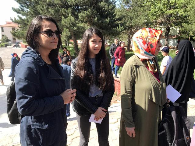 Sivas'ta öğrenci ve velilerin LGS heyecanı