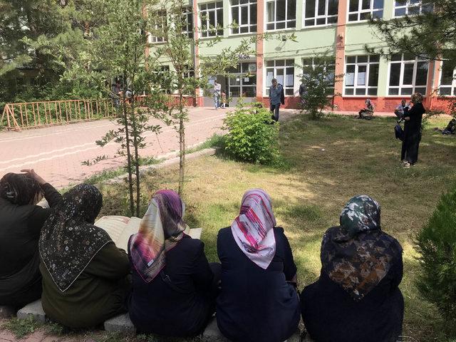 Sivas'ta öğrenci ve velilerin LGS heyecanı
