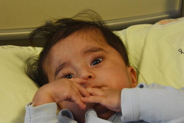 Kalbinde üç odacık olan Eray bebek, ameliyatla sağlığına kavuştu