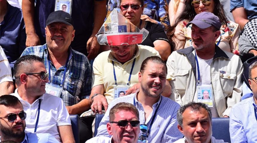 Fenerbah&ccedil;e kongre &uuml;yelerinden g&uuml;neş &ouml;nlemi