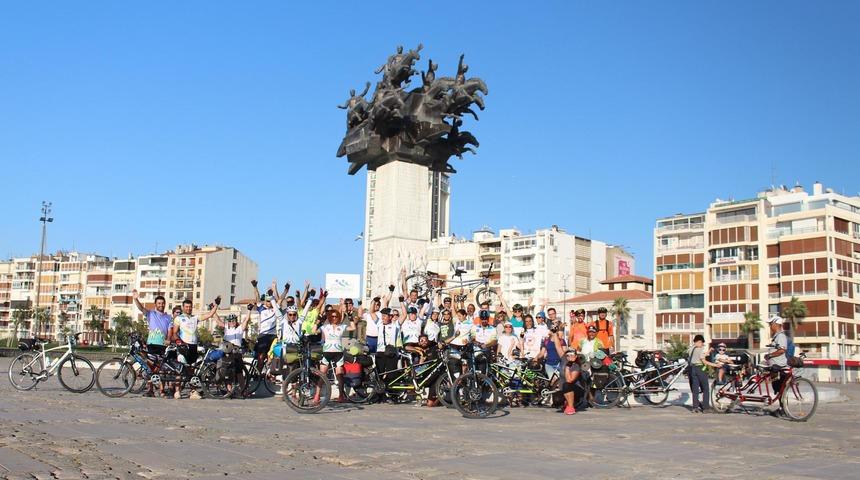 Tutkusunu, engelliler i&ccedil;in yaşama sevincine d&ouml;n&uuml;şt&uuml;rd&uuml;