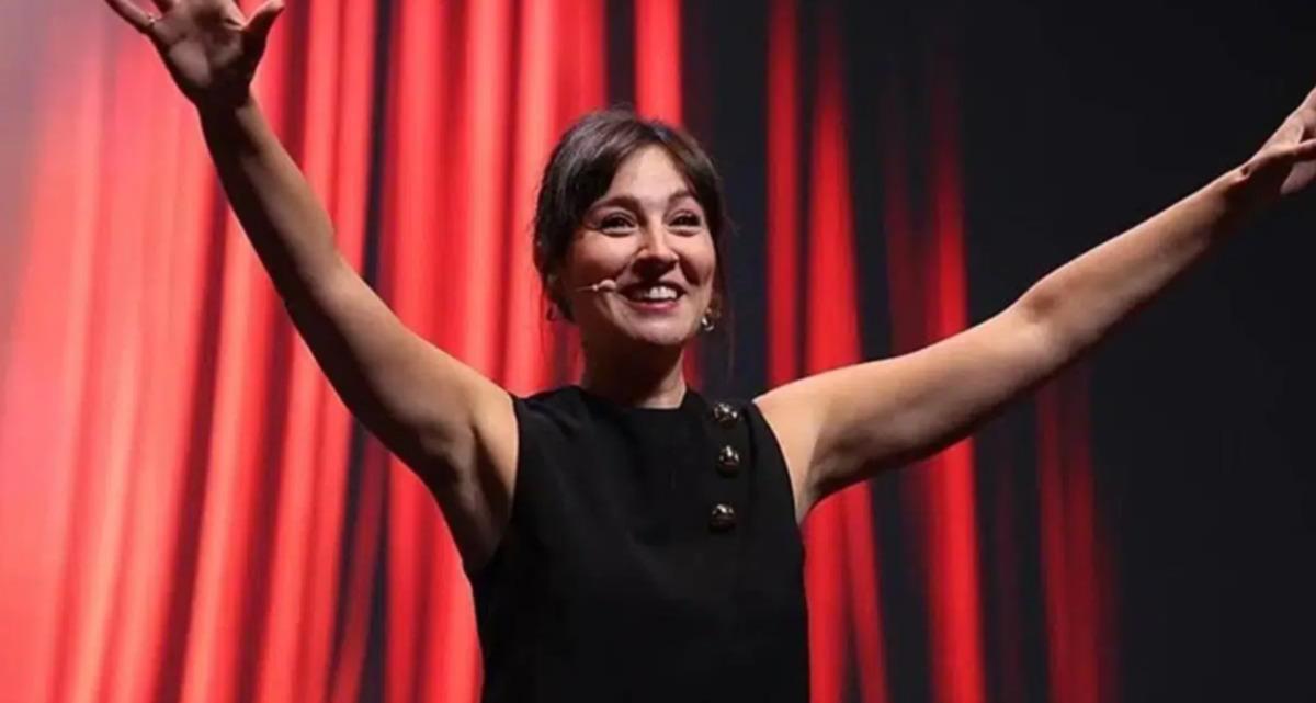 Kanuni şakası nedeniyle yargılanan Tuba Ulu nun davası ertelendi! İstenen ceza 1
