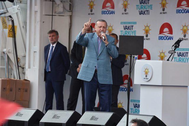 Erdoğan: Benim milletvekili arkadaşlarıma hırsız diyen bu İnce'ye dava açın (4)
