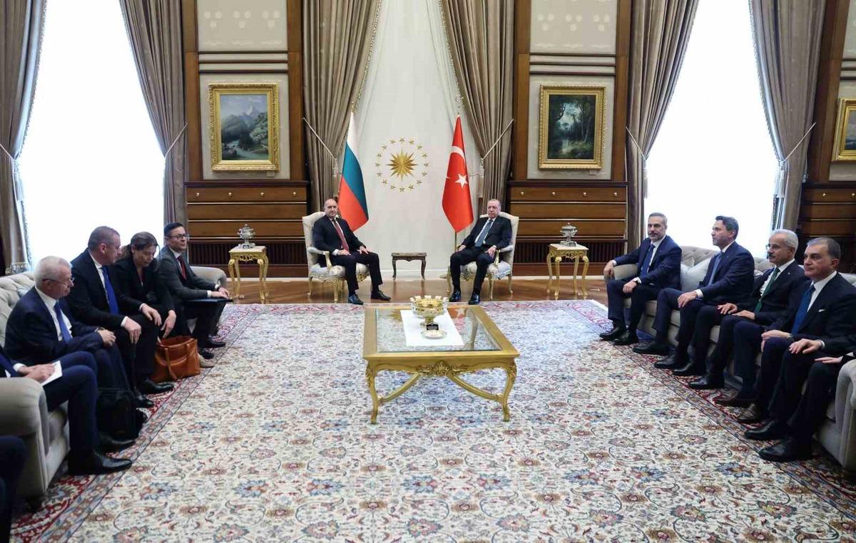 NATO diplomasisi başladı: Erdoğan, Başbakan Radev i ağırladı 1