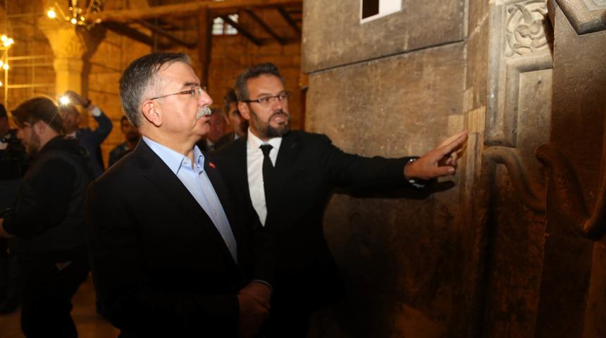 İsmet Yılmaz, Sivas'ta raybüs kullandı (2)