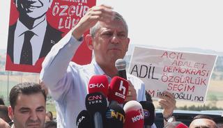 &Ouml;zg&uuml;r &Ouml;zel 'nereye ka&ccedil;arsanız ka&ccedil;ın' diyerek duyurdu! "İkinci celsede..."