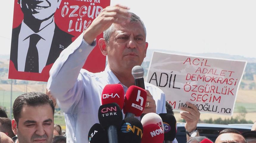 &Ouml;zg&uuml;r &Ouml;zel duruşma sonrası a&ccedil;ıkladı! İşte İmamoğlu'nun aldığı karar
