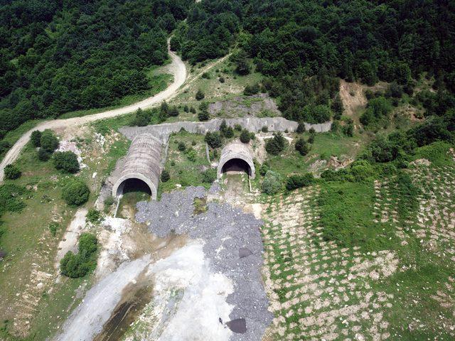 Bolu Dağı'nın depremde hasar gören tünel tüpleri 19 yıldır atıl