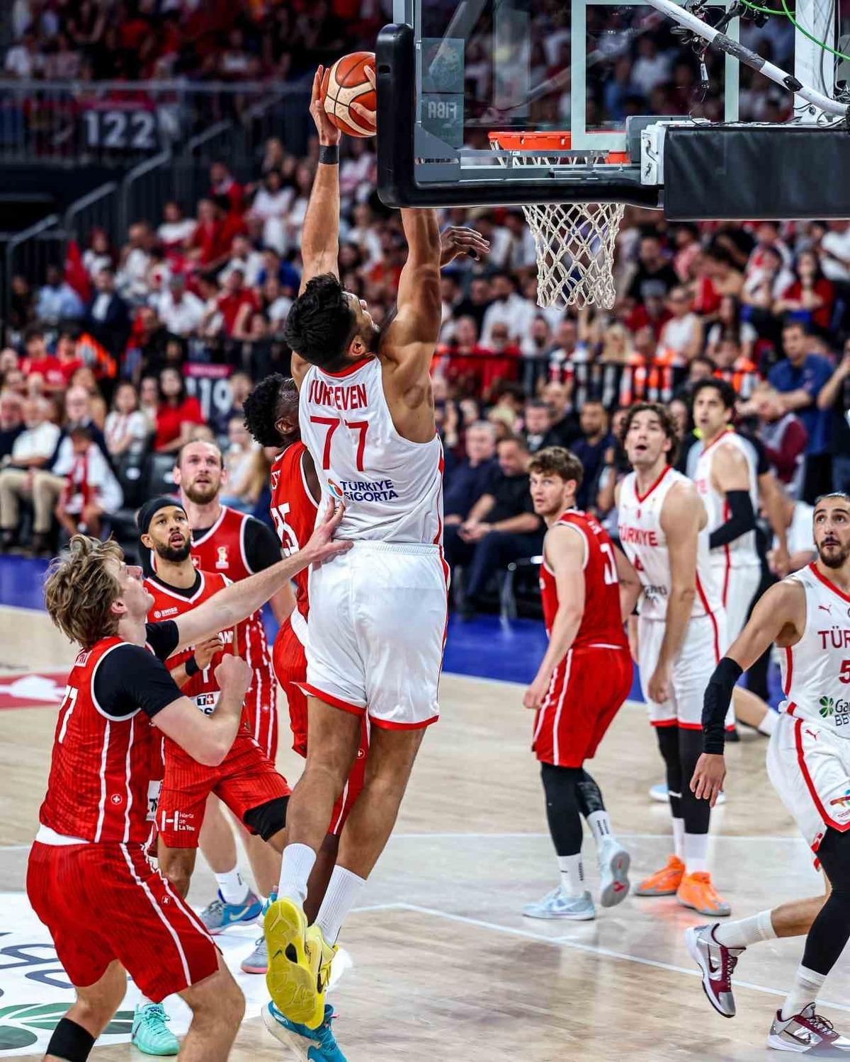 A Milli Erkek Basketbol Takımı, grubu yenilgisiz tamamladı 1