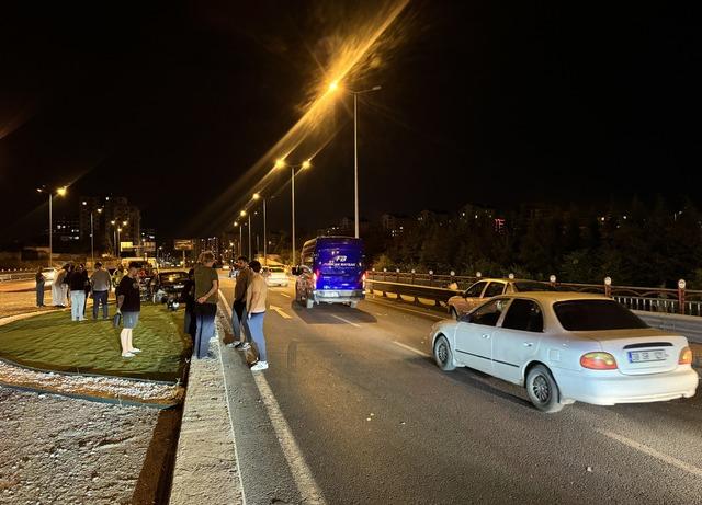 Kayseri de zincirleme trafik kazasında 2 kişi yaralandı 1