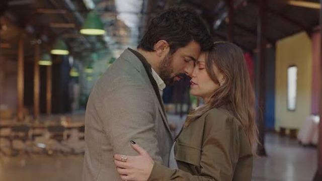 Aslı Enver ile Engin Akyürek’li 'Enfes Bir Akşam'ın çekimleri ertelendi