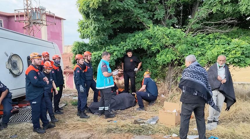 Yolcu otob&uuml;s&uuml; kaza yaptı! 41 yaralı