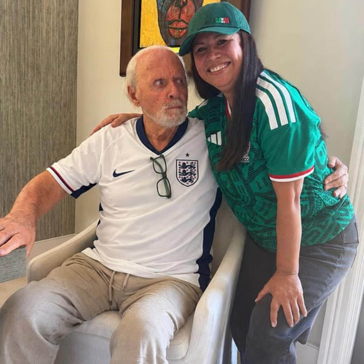 88 yaşındaki Anthony Hopkins, D&uuml;nya Kupası heyecanına ortak oldu! Son hali hayranlarını şaşırttı 1