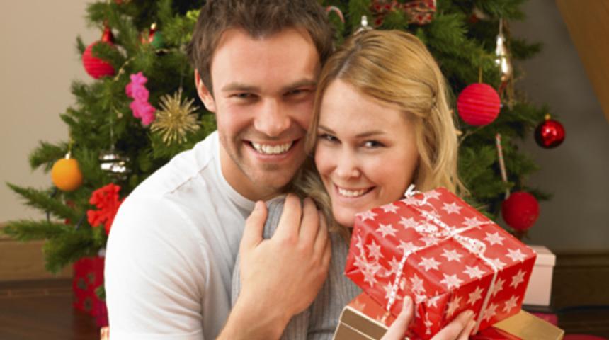 Yılbaşında kız arkadaşıma ne hediye alsam? (2015)