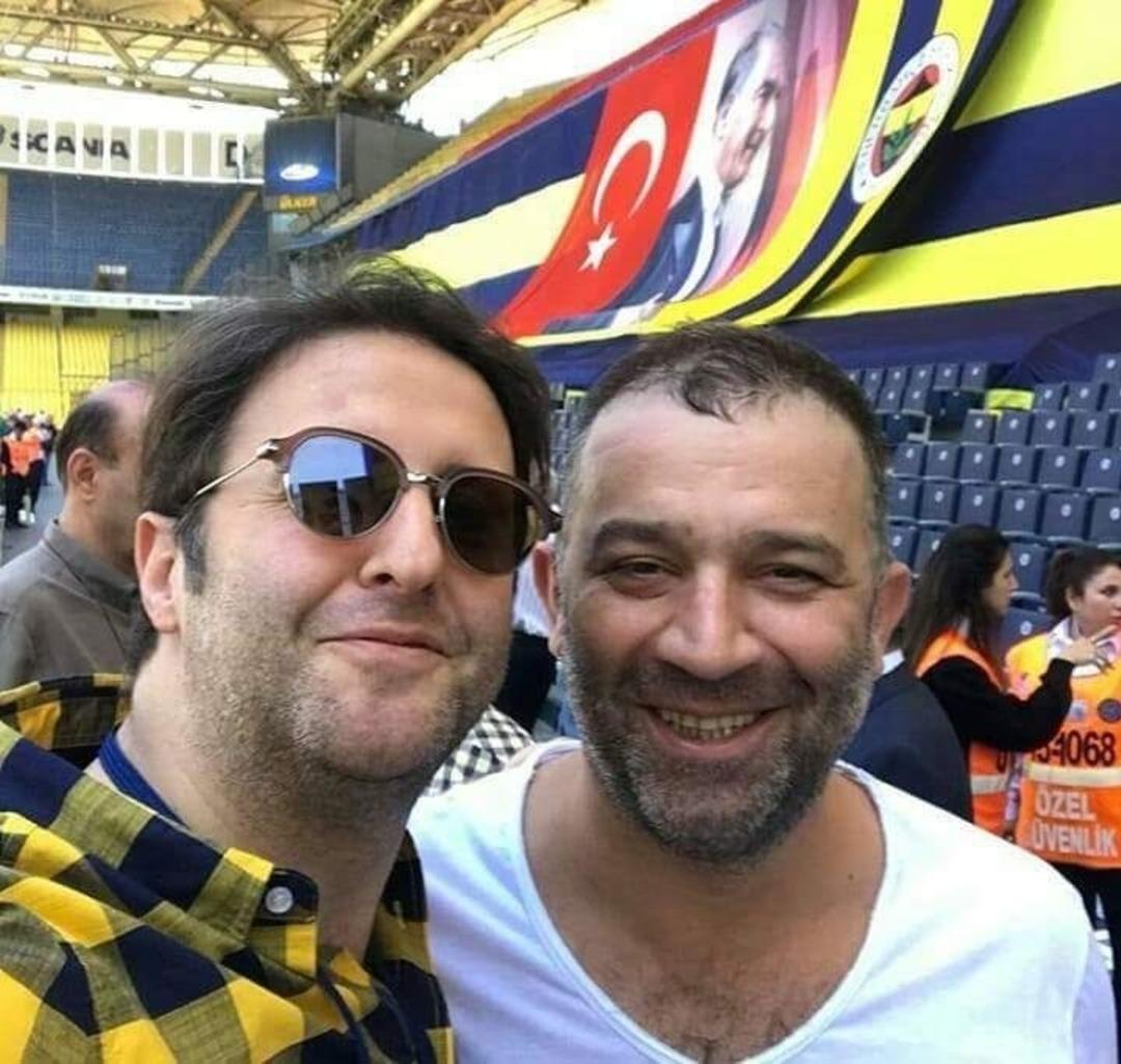Fenerbah&ccedil;e kongresinde oy kullanan &uuml;nl&uuml;ler