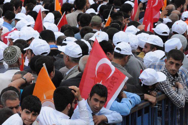 Cumhurbaşkanı Erdoğan: Kürtlere kimse devlet aramasın