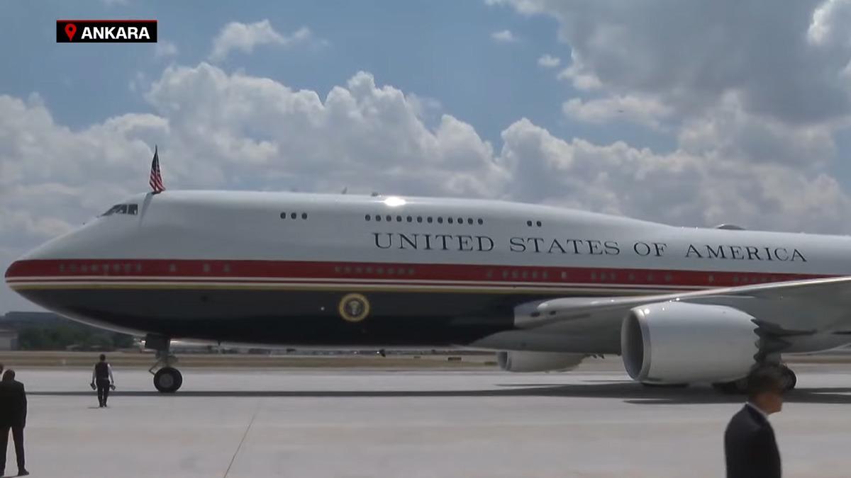 Tarihi kareler! Cumhurbaşkanı Erdoğan, Trump ı böyle karşıladı 1