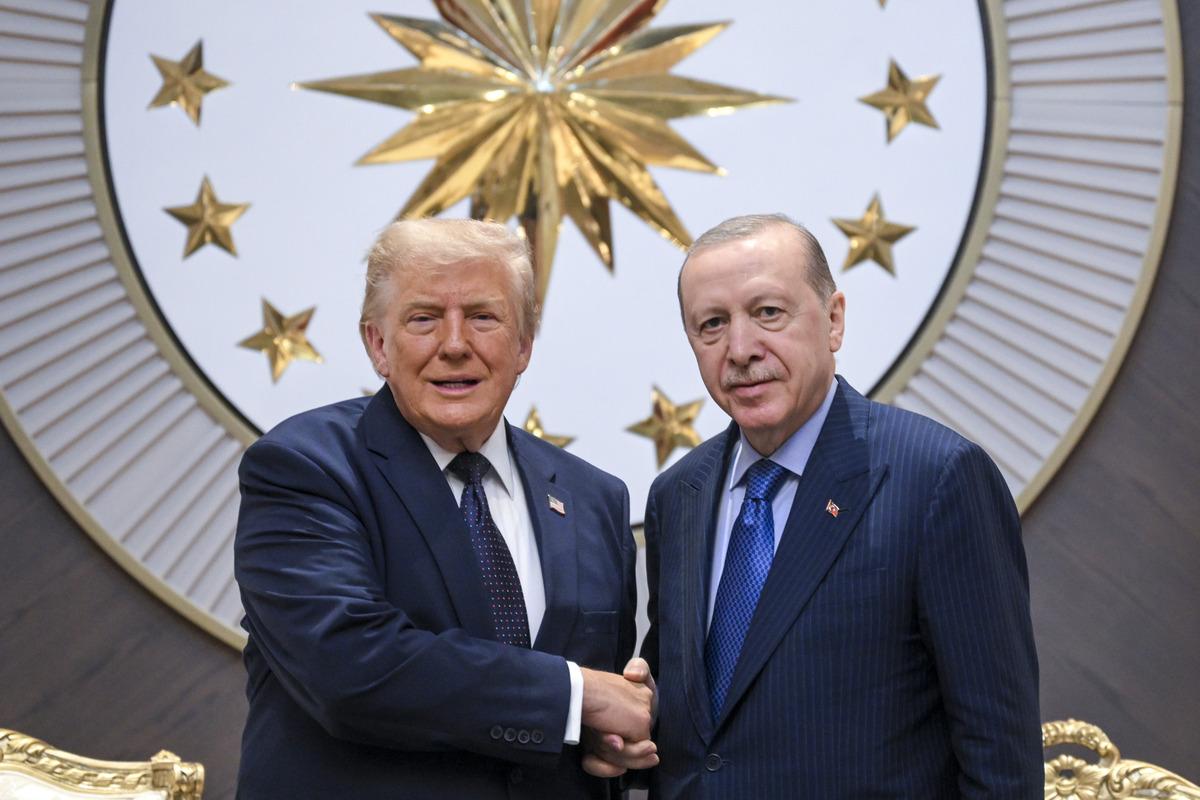 Tarihi kareler! Cumhurbaşkanı Erdoğan, Trump ı böyle karşıladı 17