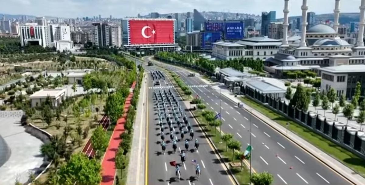 Tarihi kareler! Cumhurbaşkanı Erdoğan, Trump ı böyle karşıladı 7